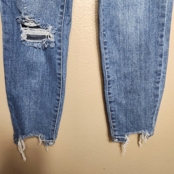 Judy Blue Womens Medium Wash Mid Rise Destructed Hem Slim Fit Jeans |3/26| - Picture 3 of 11